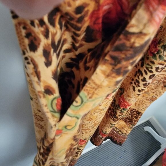 Barbizon Nightgown Vintage 100% Cotton Long‎ Animal Floral Print Size Medium EUC - Picture 6 of 8